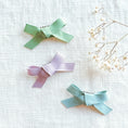 Load image into Gallery viewer, Set of three regular ribbon bow hair clips
