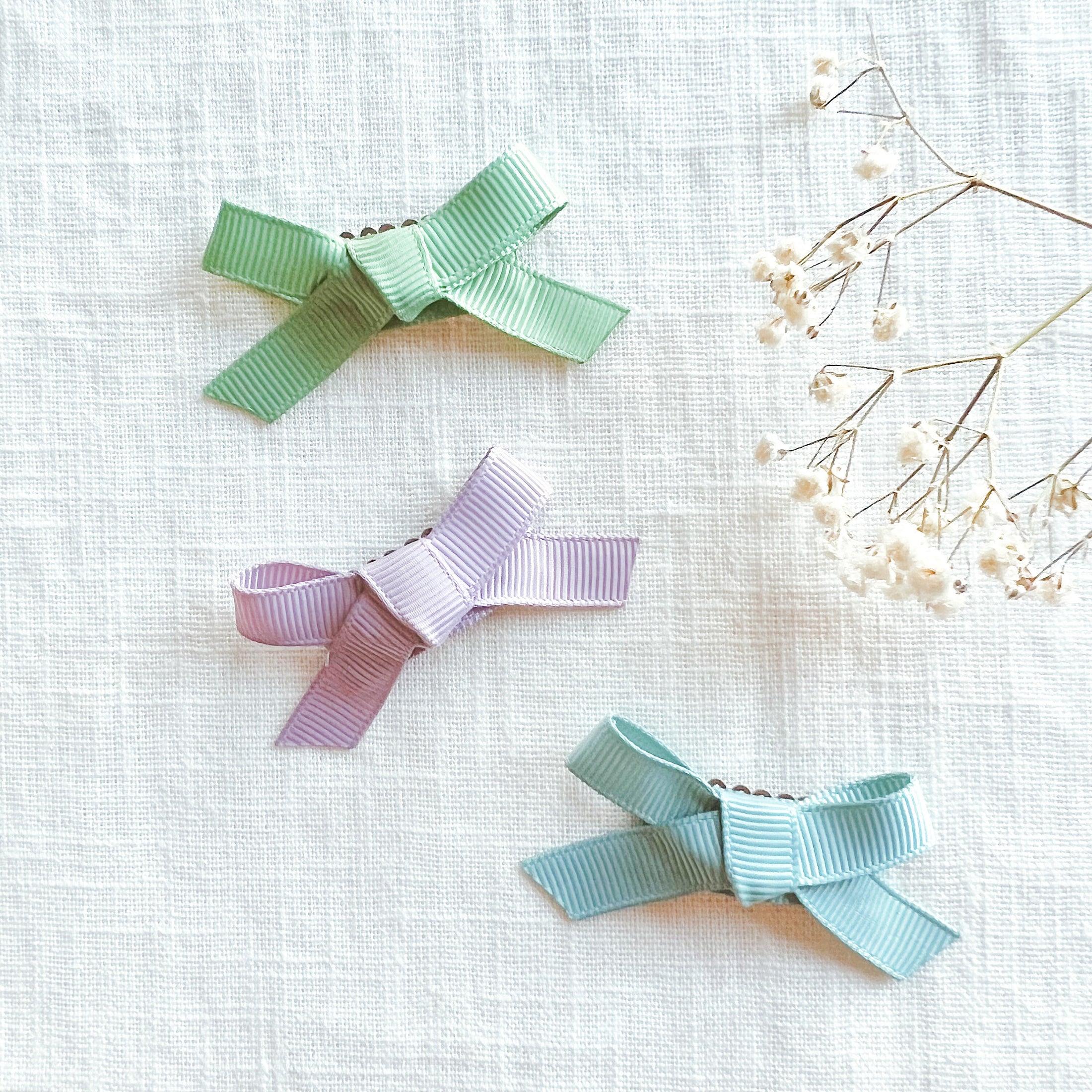 Set of three regular ribbon bow hair clips